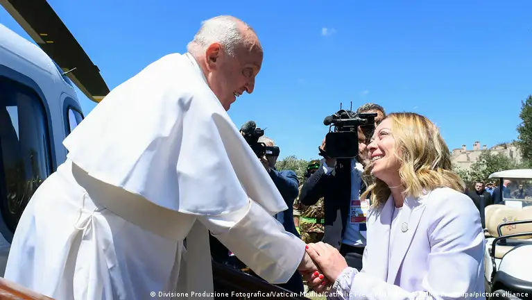 Inédita presencia del Papa en el G7: Francisco habló de IA